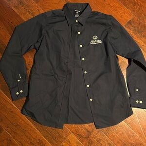 Antigua
Large
Dark blue ling sleeve